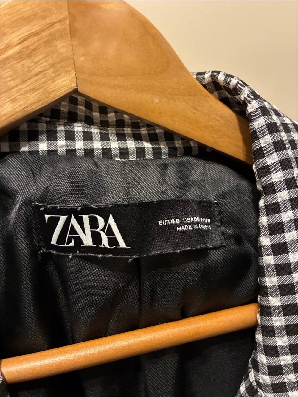Zara Black & White Gingham Blazer - Picture 2 of 4